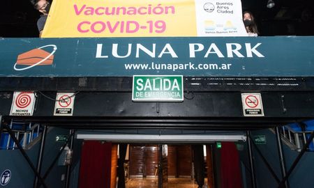 Si las autoridades del Luna Park lo necesitaran, podrían suspender la concesión. Si las autoridades del Luna Park lo necesitaran, podrían suspender la concesión.