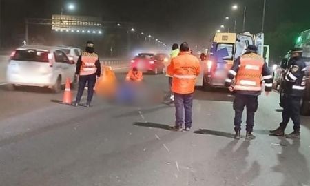 La mujer murió en el acto. La mujer murió en el acto.