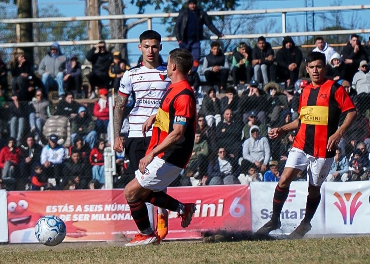 Colón quedó afuera de la Copa Santa Fe contra Juventud de Esperanza