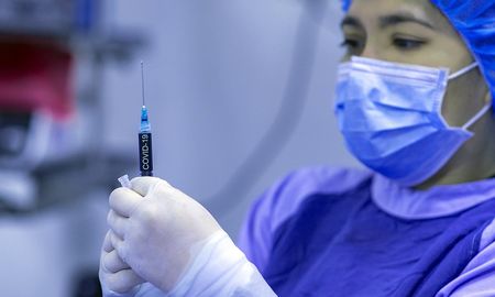 Bolivia recibirá más de dos millones de dosis de vacunas Sputnik V, Pfizer y AstraZeneca. Bolivia recibirá más de dos millones de dosis de vacunas Sputnik V, Pfizer y AstraZeneca.