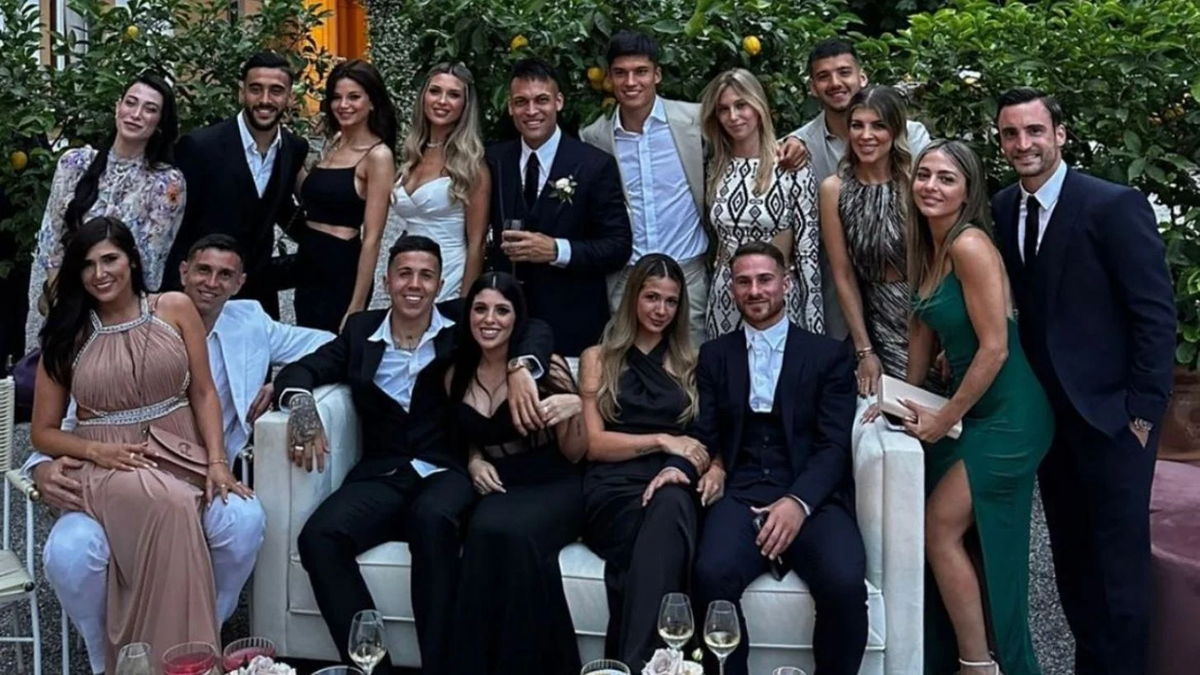 Lautaro Martínez y Agustina Gandolfo se casaron este lunes en un exclusivo hotel en el lago de Como, al norte de Italia.