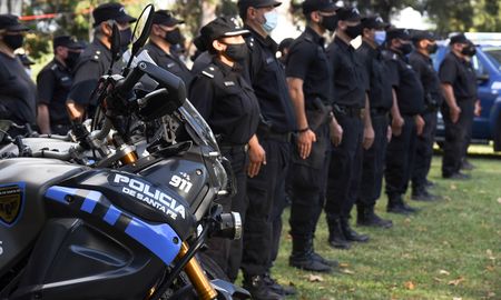 Se inscribieron 1621 cadetes para formarse como policías. Se dividirán en las sedes de Recreo, Rosario y Murphy del Institu de Seguridad Pública. Se inscribieron 1621 cadetes para formarse como policías. Se dividirán en las sedes de Recreo, Rosario y Murphy del Institu de Seguridad Pública.