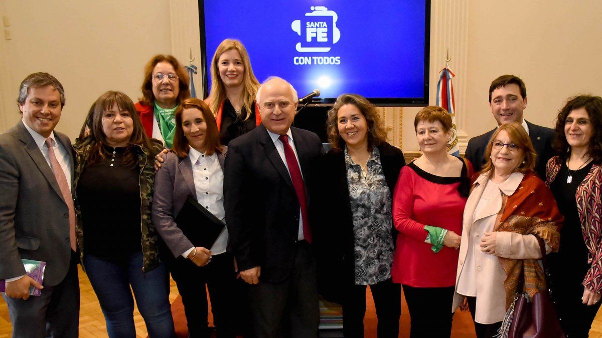 Lifschitz presidió el acto de reparación a una víctima ignorada por la Justicia