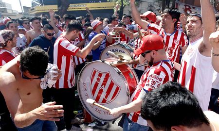 clasico union vs. colon: el dia en que estallo la pasion santafesina clasico union vs. colon: el dia en que estallo la pasion santafesina