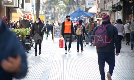 la sorpresa de la cuarentena: el comercio santafesino tambien se mueve en la siesta la sorpresa de la cuarentena: el comercio santafesino tambien se mueve en la siesta