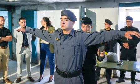 El Gobierno adquirió 20 paletas detectoras de metales que fueron incorporadas al Servicio Penitenciario. El Gobierno adquirió 20 paletas detectoras de metales que fueron incorporadas al Servicio Penitenciario.
