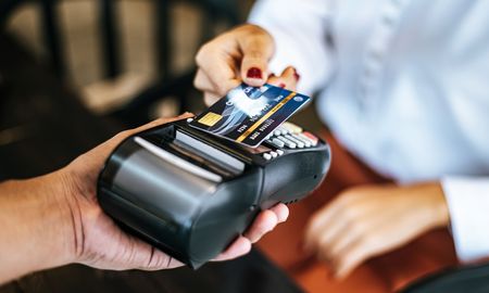 5 consejos para un uso responsable de la tarjeta de crédito. 5 consejos para un uso responsable de la tarjeta de crédito.