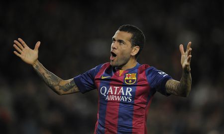 Dani Alves, de 38 años, está en contacto con Xavi para volver al Barcelona. Dani Alves, de 38 años, está en contacto con Xavi para volver al Barcelona.