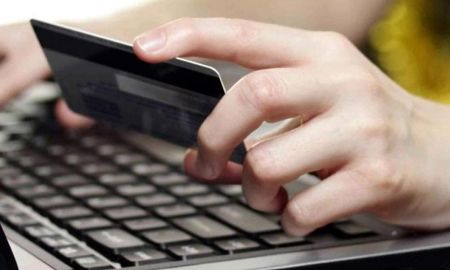 Un fallo de primera instancia determinó que el Banco de Santa Fe deberá pagar más de 10 millones a una clienta. La víctima sufrió el descuento de un préstamo que no había tramitado. Un fallo de primera instancia determinó que el Banco de Santa Fe deberá pagar más de 10 millones a una clienta. La víctima sufrió el descuento de un préstamo que no había tramitado.