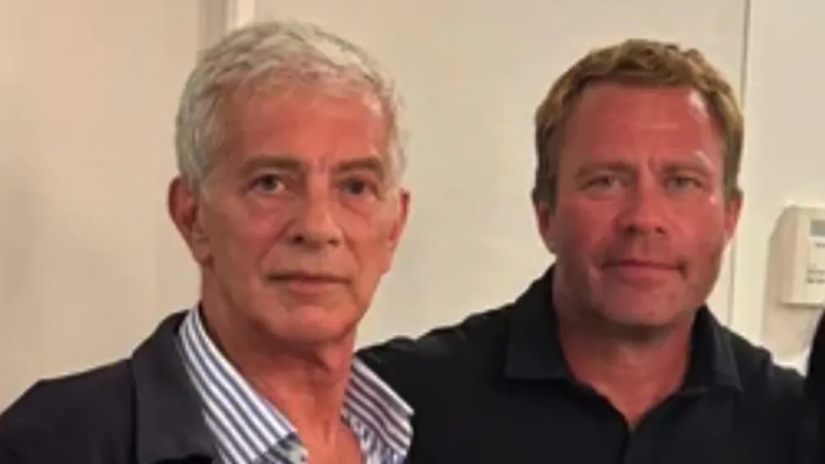 En un video se ve al funcionario prometiéndole al ex agente federal reuniones con jueces