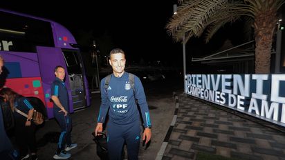 Lionel Scaloni ya está en Qatar junto con una parte de la delegación argentina