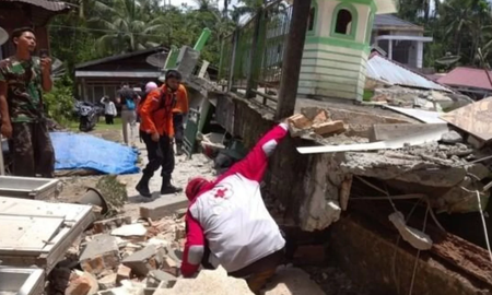 La mayoría de las víctimas vivían en los distritos de Pasaman y Pasaman Occidental, a unos 20 kilómetros del epicentro, según el jefe de la Agencia Nacional de Gestión de Desastres (BNPB), Suharyanto, que, como muchos indonesios, solo tiene un nombre. La mayoría de las víctimas vivían en los distritos de Pasaman y Pasaman Occidental, a unos 20 kilómetros del epicentro, según el jefe de la Agencia Nacional de Gestión de Desastres (BNPB), Suharyanto, que, como muchos indonesios, solo tiene un nombre.
