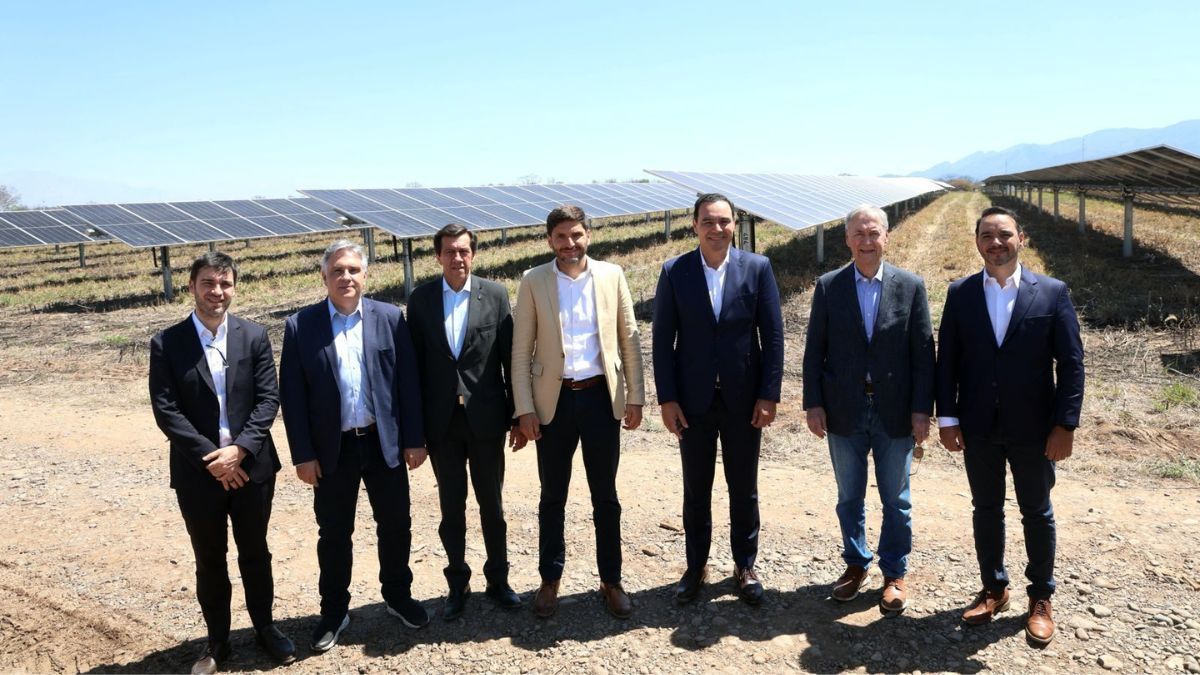 Desde el Gobierno de Santa Fe consideran que, a diferencia de intentos anteriores por mediar en la grieta nacional, Provincias Unidas cuenta con una representación política y un alcance geográfico relevantes. Desde el Gobierno de Santa Fe consideran que, a diferencia de intentos anteriores por mediar en la grieta nacional, Provincias Unidas cuenta con una representación política y un alcance geográfico relevantes.