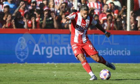 Thiago Vecino rescindirá contrato con Unión y volverá a jugar en el fútbol uruguayo en breve. Thiago Vecino rescindirá contrato con Unión y volverá a jugar en el fútbol uruguayo en breve.
