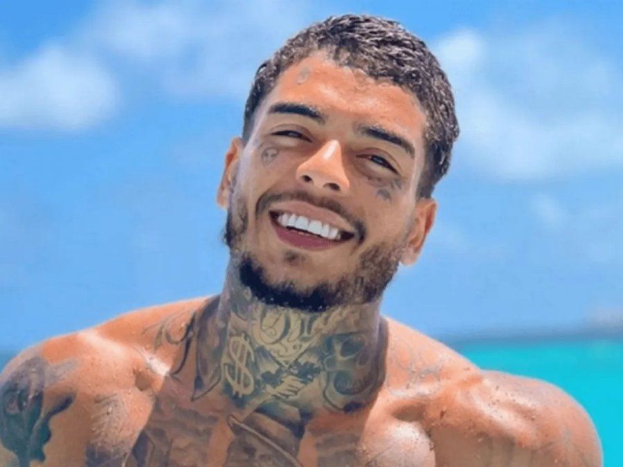 La muerte del cantante MC Kevin, de 23 años, quien se arrojó desde el balcón del quinto piso de un hotel conmocionó a toda la población brasileña.