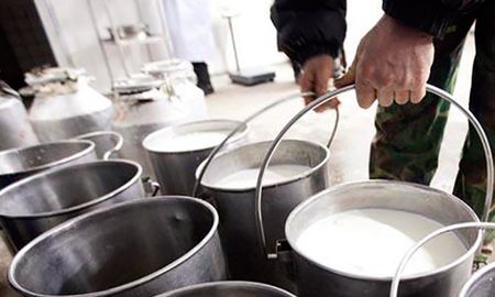 Mesa de Enlace asegura que el precio pagado a productores lecheros no cubre los costos de producción Mesa de Enlace asegura que el precio pagado a productores lecheros no cubre los costos de producción