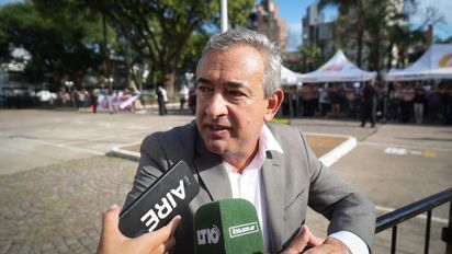 Pablo Javkin respaldó una ley provincial de cuidacoches que amplíe la capacidad de acción de la policía