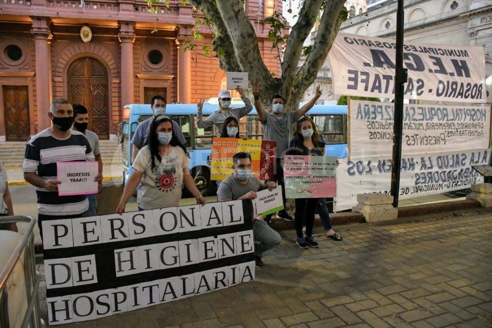 Los trabajadores municipales de Rosario reclaman una mejora salarial real. 