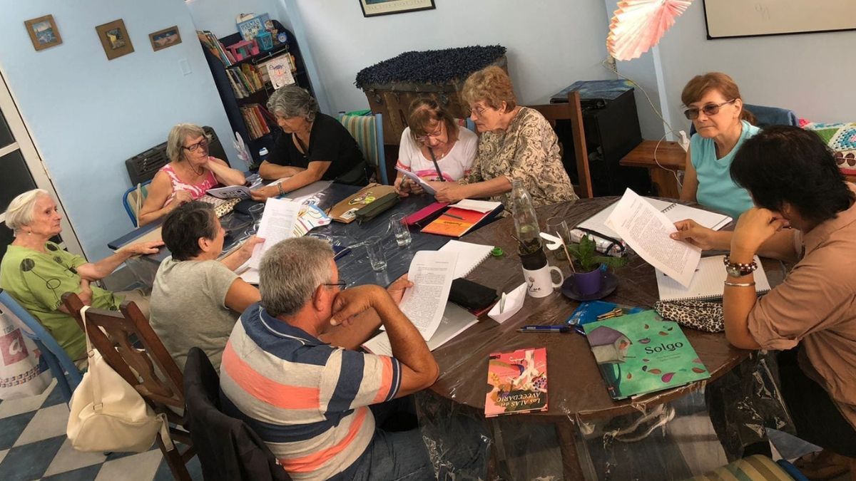 Este año, en el lugar se brindará un taller de estimulación cognitiva y un taller de tejido a dos agujas y crochet. Este año, en el lugar se brindará un taller de estimulación cognitiva y un taller de tejido a dos agujas y crochet.