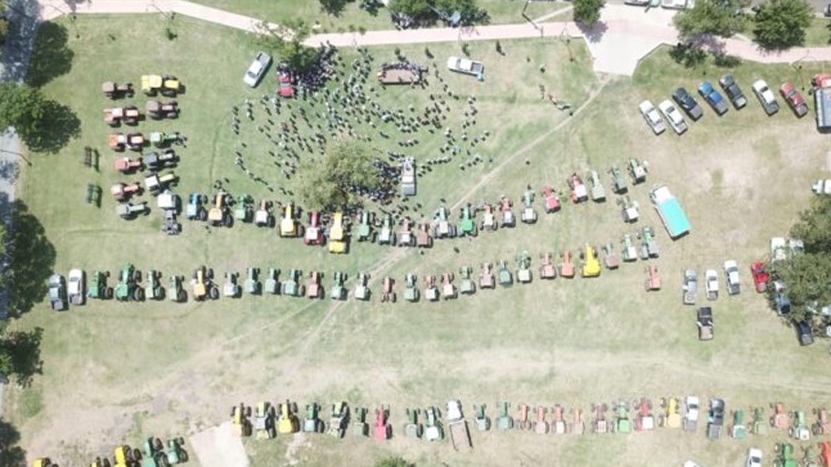 Los tractores en Pergamino hicieron sentir el malestar de los productores por la mayor presión fiscal