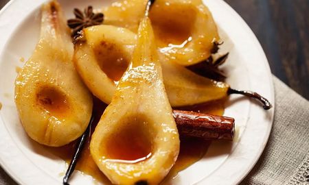 Peras cocidas con canela y naranja: el postre dulce con solo 3 ingredientes. Peras cocidas con canela y naranja: el postre dulce con solo 3 ingredientes.