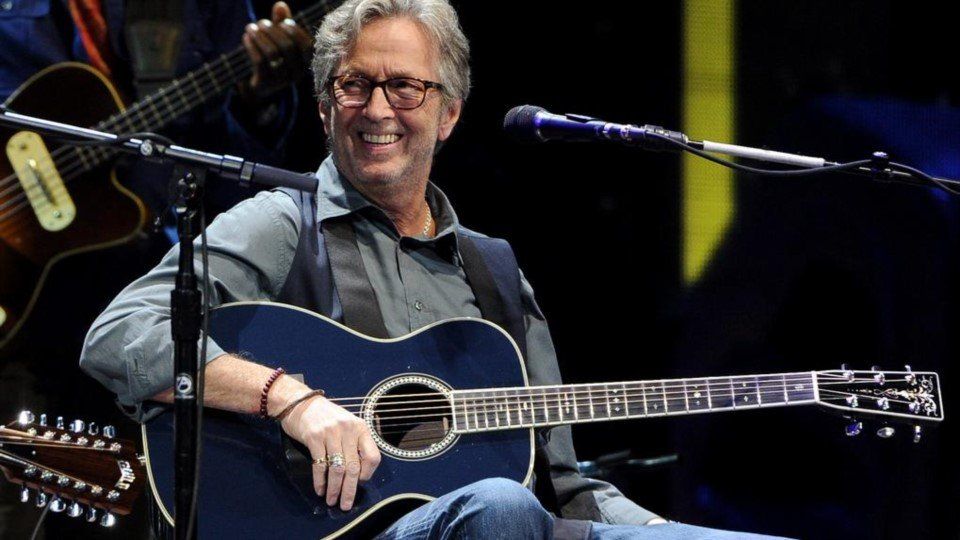 Eric Clapton es guitarrista, cantante y compositor de rock y blues británico, conocido por su magistral talento. Hoy cumple 76 años