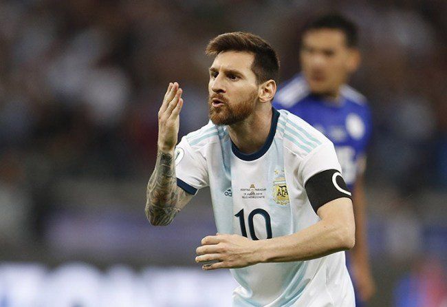 Hincha borracho le escribió a Messi y se hizo viral