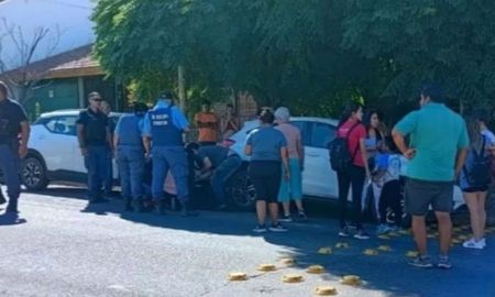 La Justicia resolvió no condenarlo al padre que se olvidó a su hijo en el auto por seis horas en Neuquén. La Justicia resolvió no condenarlo al padre que se olvidó a su hijo en el auto por seis horas en Neuquén.