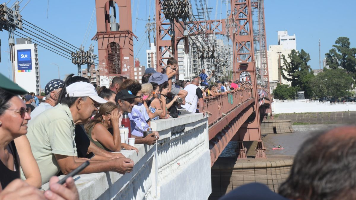 El calor no frenó a los santafesinos. El calor no frenó a los santafesinos.