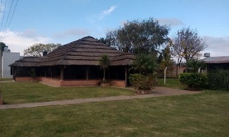 Sauce Viejo: polémica por una reunión social en un comedor del pueblo Sauce Viejo: polémica por una reunión social en un comedor del pueblo