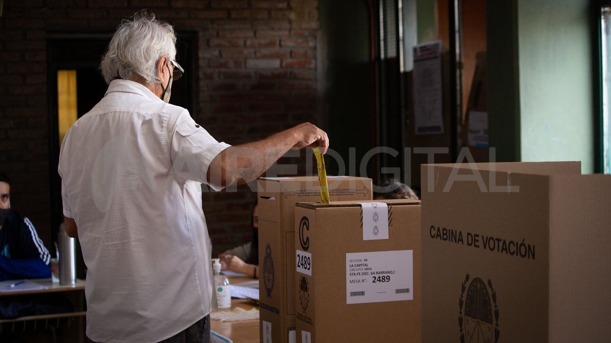 Santa Fe tendrá elecciones en 2023que serán el 16 de julio (las PASO) y el 10 de septiembre las generales. Santa Fe tendrá elecciones en 2023que serán el 16 de julio (las PASO) y el 10 de septiembre las generales.