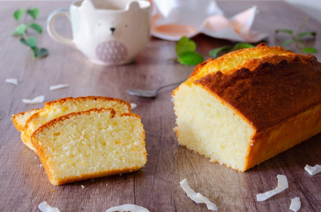 Bud&iacute;n de banana y coco para disfrutar a la merienda.