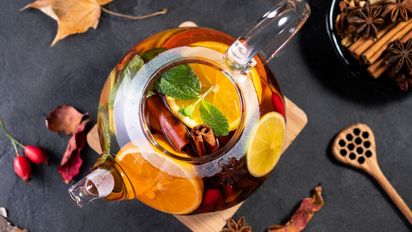 Para qué sirve hervir cáscara de naranja con canela y clavo de olor: el método natural que transforma tu hogar