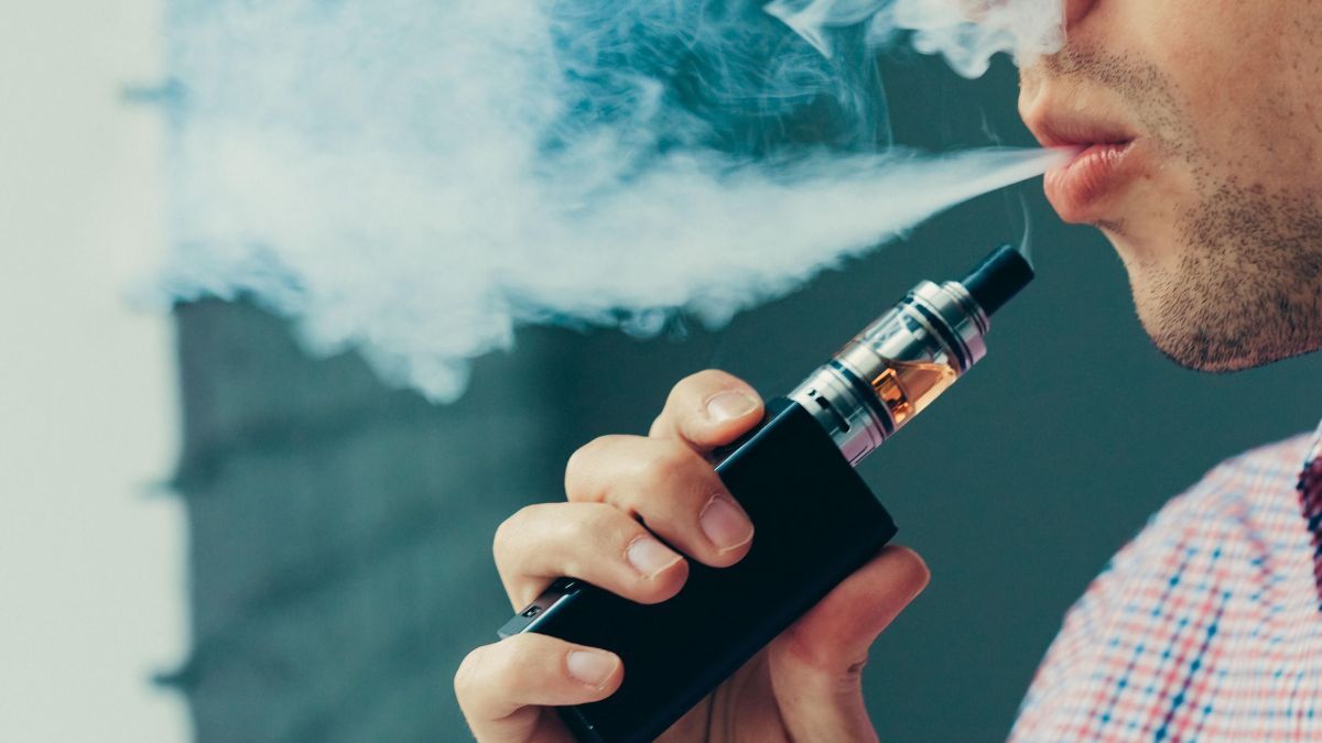 El tabaco es uno de los factores de riesgo y los vapeadores tienen un gran impacto en la salud de los jóvenes. El tabaco es uno de los factores de riesgo y los vapeadores tienen un gran impacto en la salud de los jóvenes.