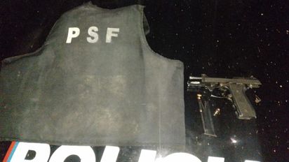 Persecución, disparos y detención en Barrio La Ranita: un joven detenido con un arma y un chaleco antibalas