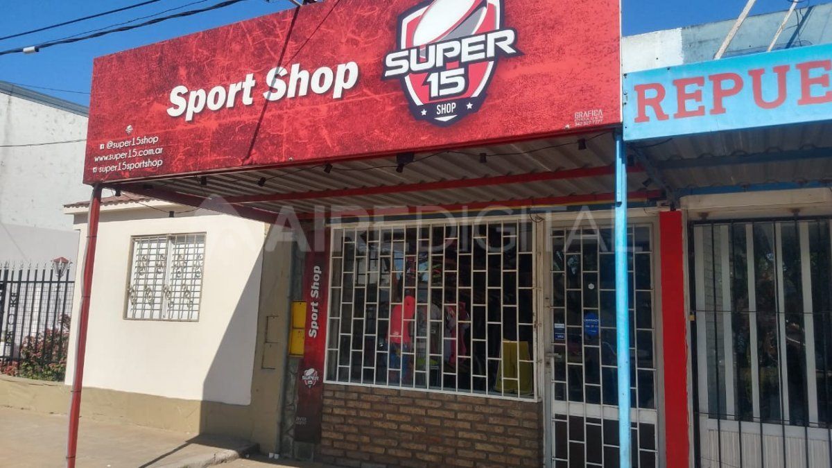 Aristóbulo del Valle y Regimiento 12 de Infantería. Uno de los locales donde entraron a robar