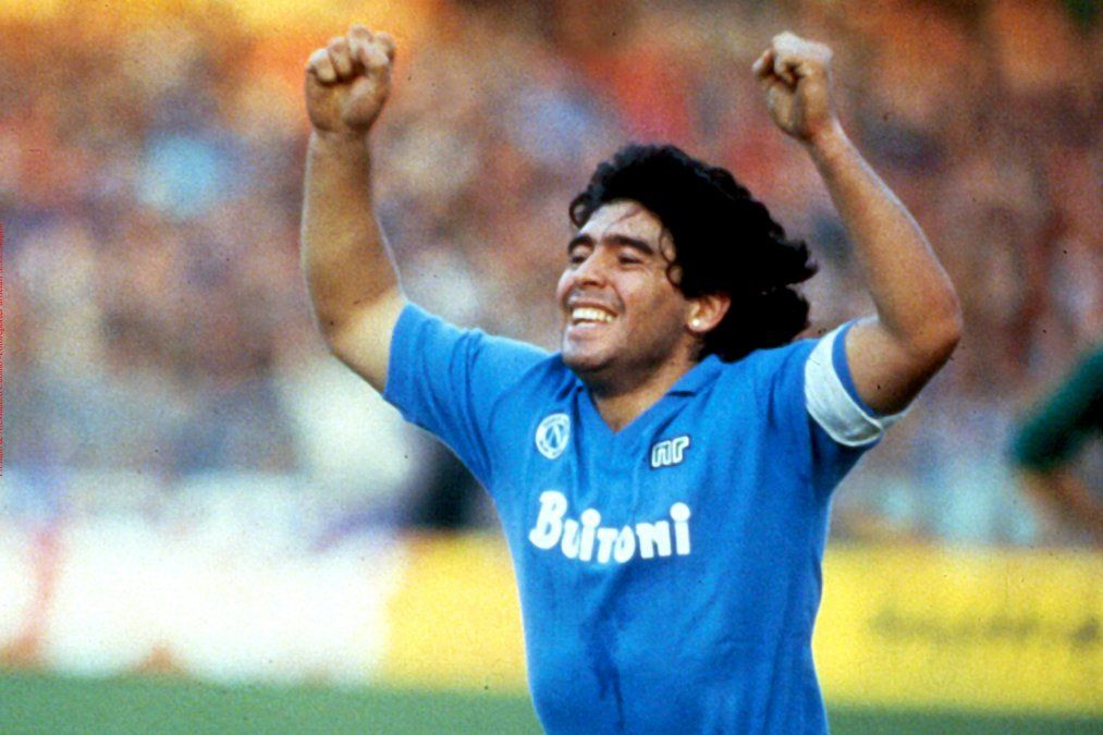 Napoli estrenará el domingo una nueva camiseta en homenaje a Maradona