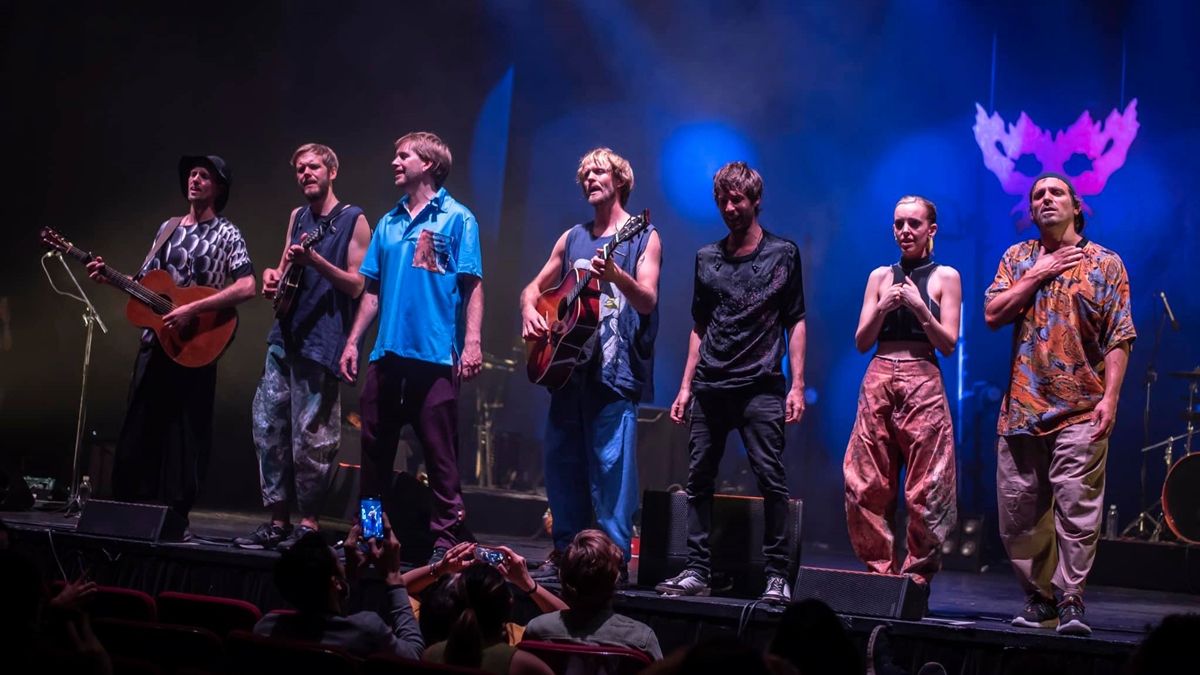 El Plan está integrado por: Sebastián Andersen (Voz), Camila Andersen (Voz), Valentín Andersen (Guitarra y voz), Santiago Andersen (Violín y guitarra), Máximo Andersen (Teclado y acordeón), Andrés Nor (Bajo) y Julián Ropero (Batería). El Plan está integrado por: Sebastián Andersen (Voz), Camila Andersen (Voz), Valentín Andersen (Guitarra y voz), Santiago Andersen (Violín y guitarra), Máximo Andersen (Teclado y acordeón), Andrés Nor (Bajo) y Julián Ropero (Batería).