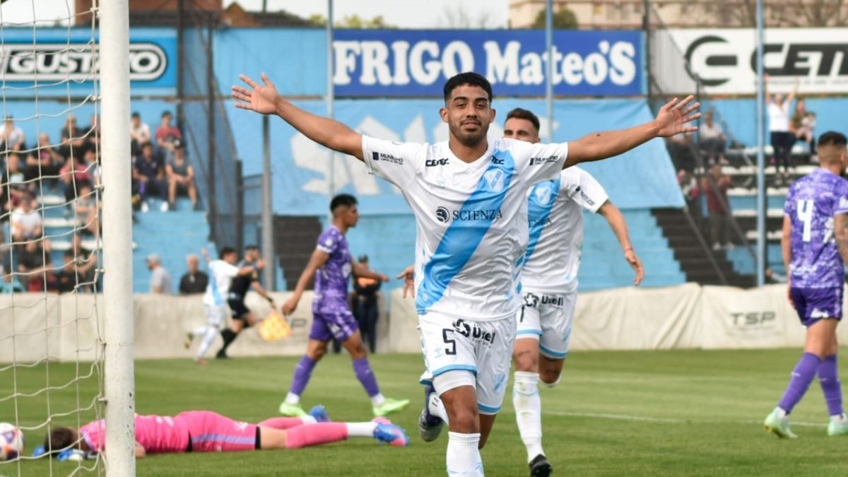 Agustín Toledo es el pasajero N° 16 del Colón de Medrán: Es un club enorme y siempre tienta.