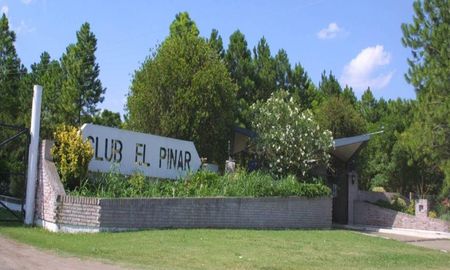El robo ocurrió en una vivienda del country El Pinar, en Santo Tomé, mientras los propietarios estaban ausentes. El robo ocurrió en una vivienda del country El Pinar, en Santo Tomé, mientras los propietarios estaban ausentes.
