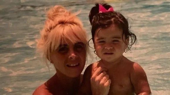 La foto que le dieron de baja en el perfil de Gianinna Maradona.