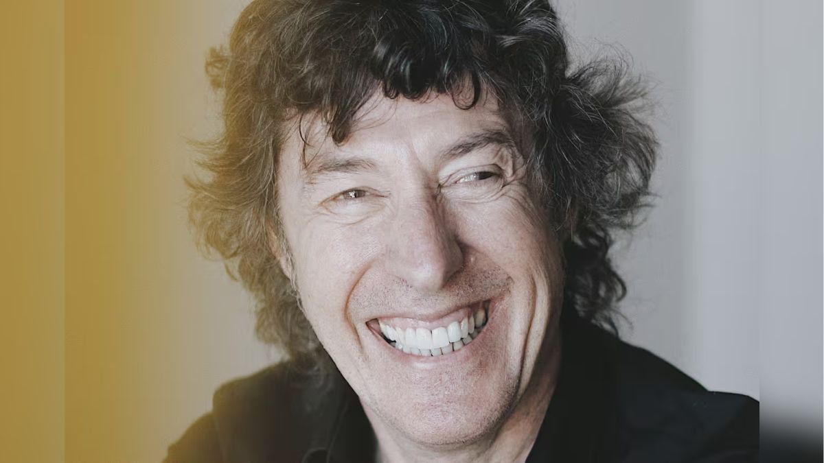 Roberto Musso, frontman y compositor de El Cuarteto de Nos, dialogó con AIRE acerca del nuevo trabajo de la banda y de los desafíos que enfrenta la banda con 40 años de trayectoria