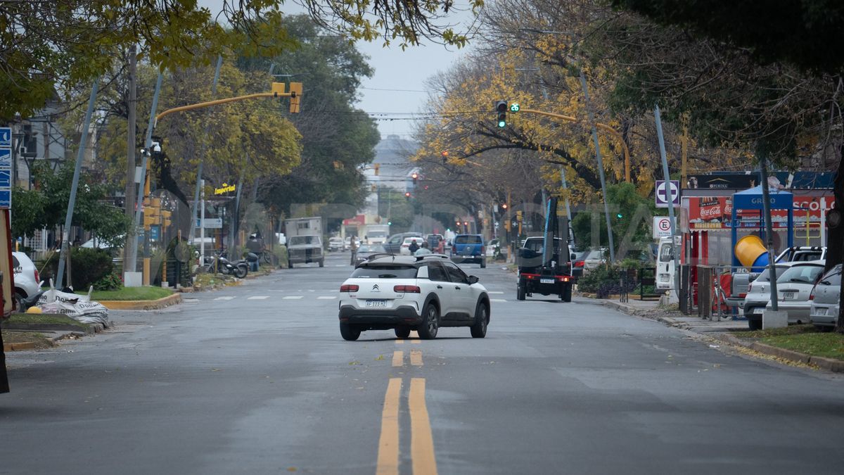 El cierre del Puente Carretero se vuelve cada vez más insostenible para los comerciantes de la avenida 7 de Marzo de Santo Tomé. 
