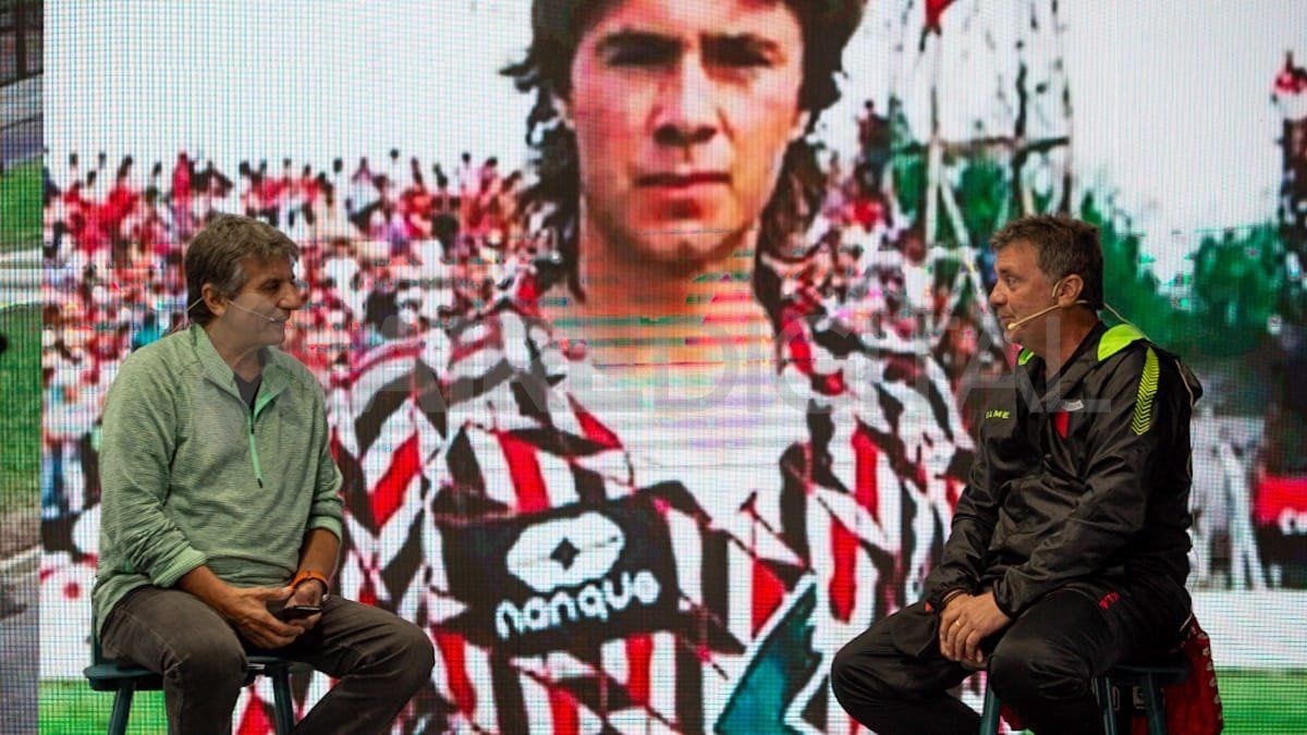 Al igual que todos los hinchas rojinegros, Marini reconoció que: "Yo estoy entusiasmado, y estoy contento con lo que está mostrando Colón".