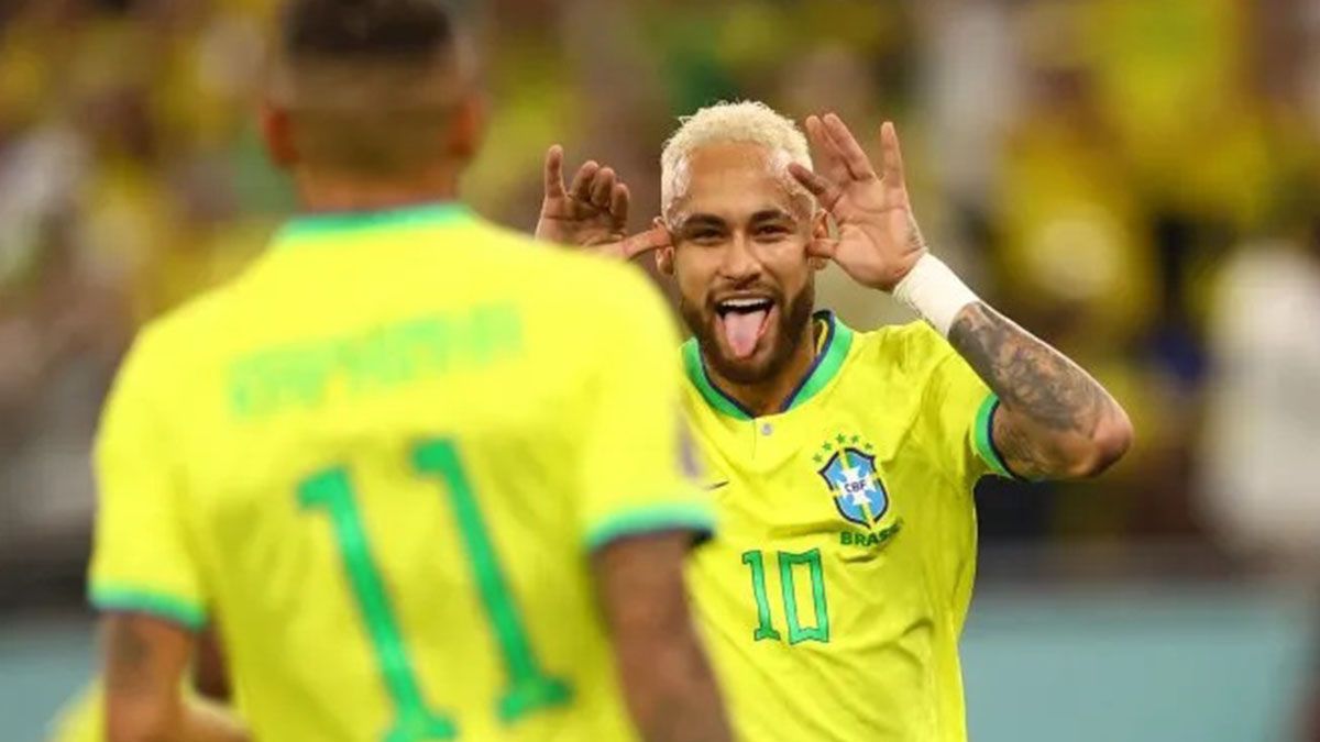 Brasil avanzó a paso firme a cuartos de final casi sin desgaste físico y enfrentará a Croacia, que jugó la prórroga ante Japón y se clasificó tras imponerse en la definición con tiros desde el punto penal.