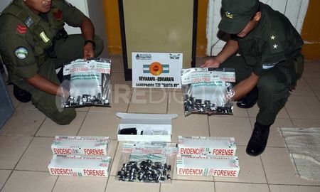 El imputado llevó en su cuerpo 80 capsulas con cocaína y recorrió 1500 kilómetros. El imputado llevó en su cuerpo 80 capsulas con cocaína y recorrió 1500 kilómetros.