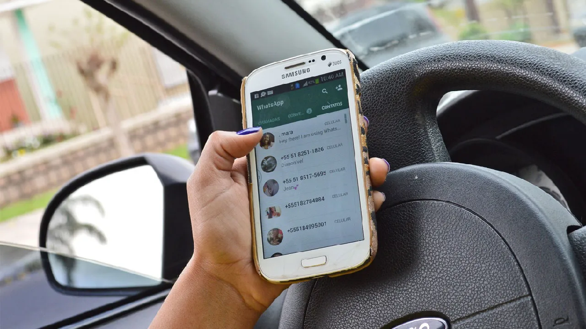 Establecer horas para cada tarea del día en el que tengas que usar tu celular, es primordial.