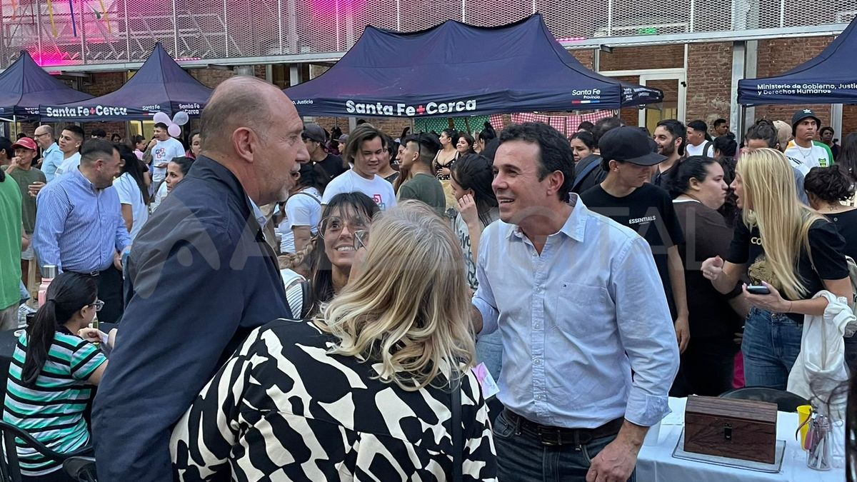 El gobernador Omar Perotti estuvo acompañado por Ignacio Martínez Kerz, candidato a intendente de Santa Fe. El gobernador Omar Perotti estuvo acompañado por Ignacio Martínez Kerz, candidato a intendente de Santa Fe.