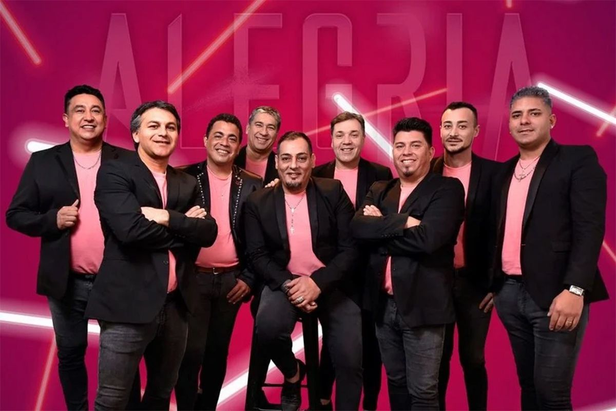 Formación actual del Grupo Alegría, una de las bandas pioneras de la cumbia santafesina. Formación actual del Grupo Alegría, una de las bandas pioneras de la cumbia santafesina.
