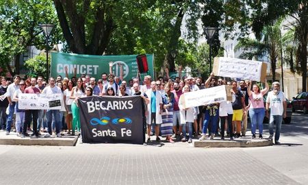 Desde el Conicet aseguran que, en Santa Fe, 38 trabajadores corren riesgo de quedar sin empleo. Desde el Conicet aseguran que, en Santa Fe, 38 trabajadores corren riesgo de quedar sin empleo.
